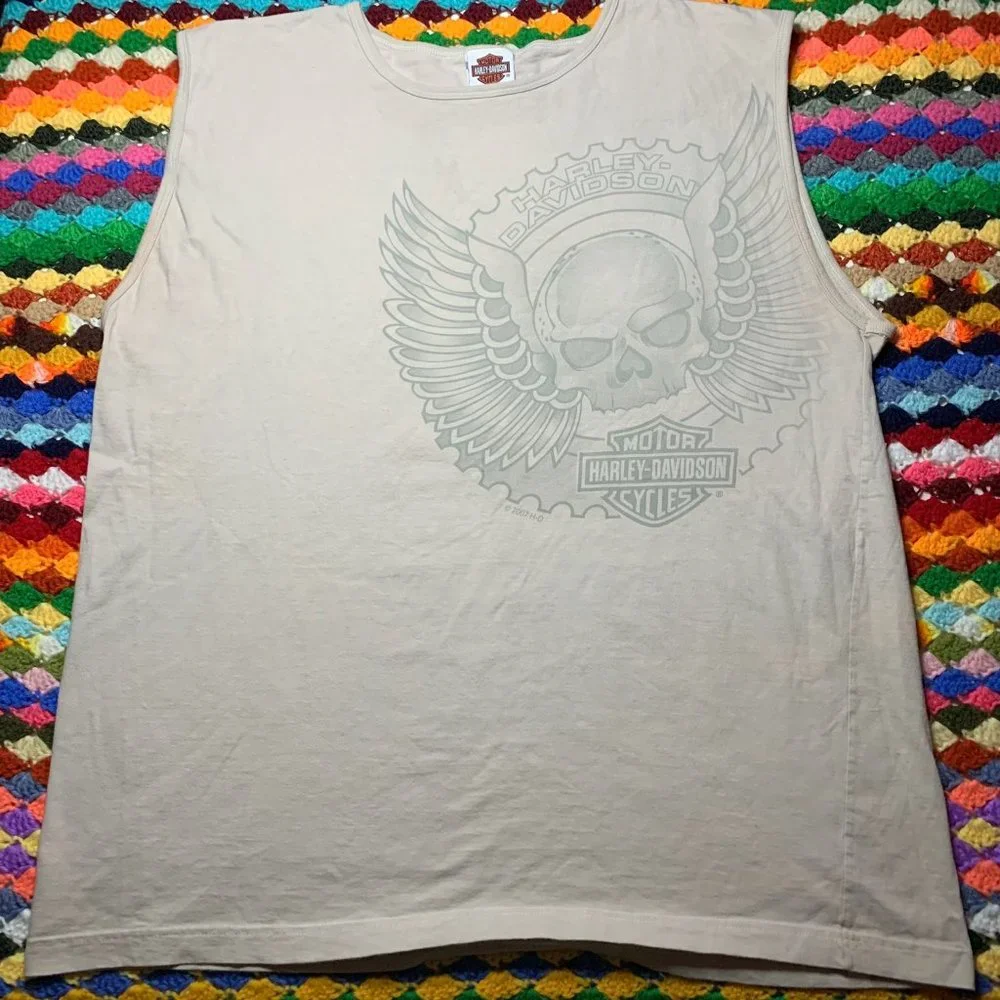 Y2K Harley-Davidson Denver 2007 Pin-Up Girl Cut Off Muscle Tank Skull Gr… - Picture 9 of 16